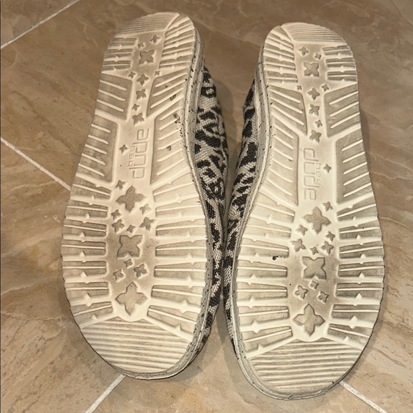 Hey Dude Women's Misty Woven Cheetah Grey Slip On Shoes - Picture 4 of 6